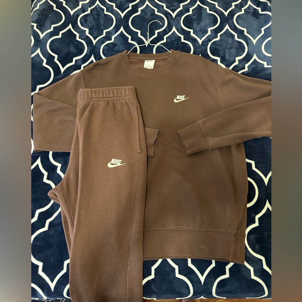 Nike Sweatsuit